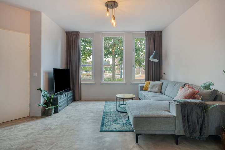 Foto 6 van Dorpsplein 17