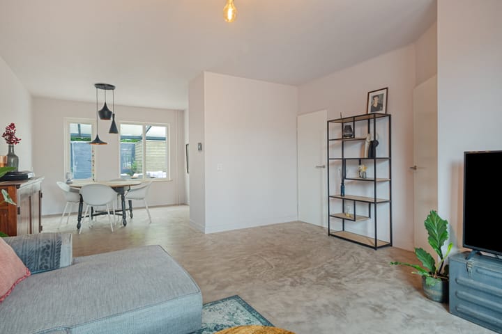 Foto 9 van Dorpsplein 17