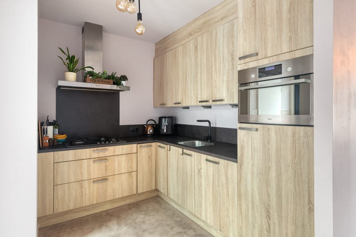 Foto 12 van Dorpsplein 17