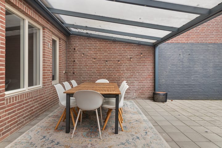 Foto 32 van Dorpsplein 17