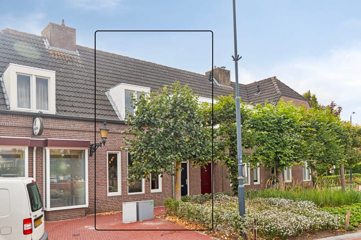 Foto 35 van Dorpsplein 17