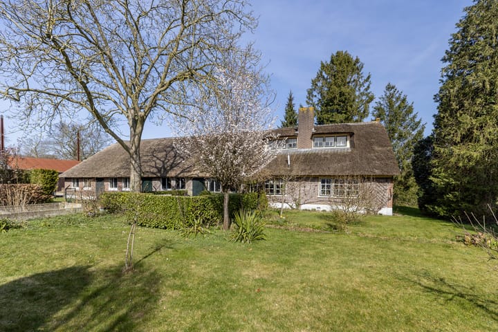 Foto 1 van Eemnesserweg 4