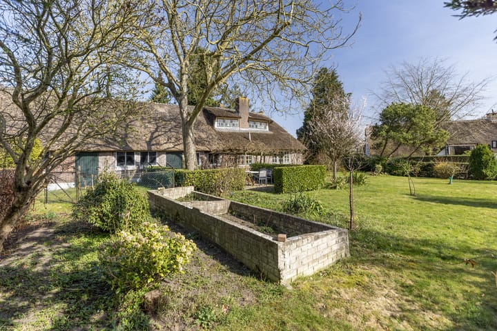 Foto 11 van Eemnesserweg 4