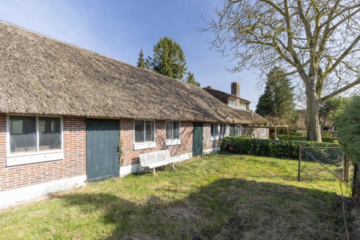 Foto 12 van Eemnesserweg 4