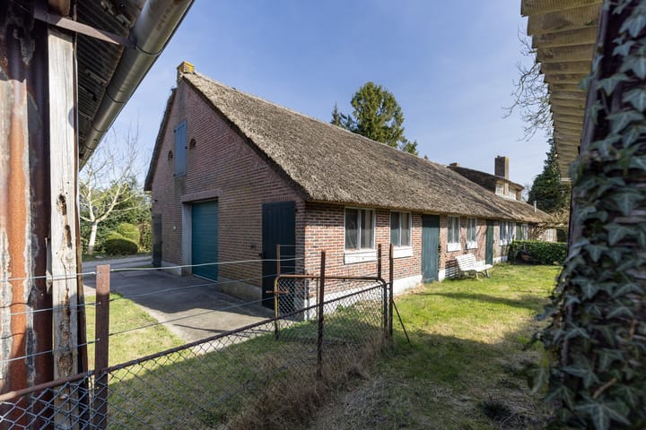 Foto 15 van Eemnesserweg 4