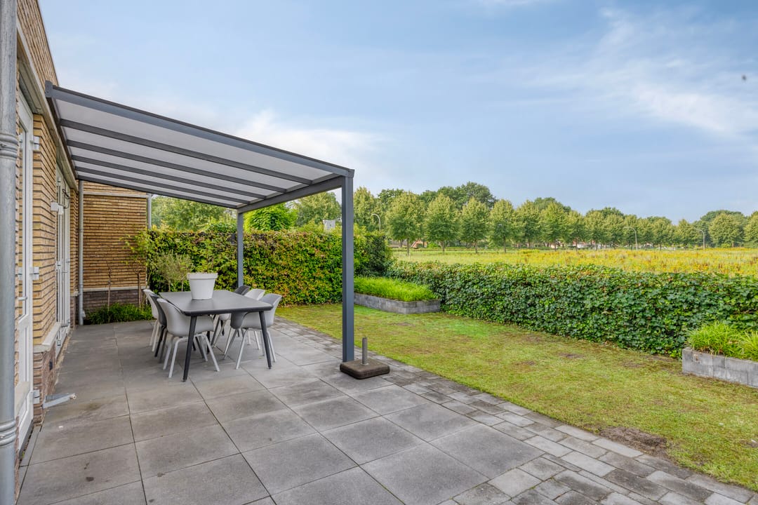 Photo 37 of F.C. Dondersstraat 7