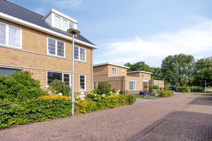 Foto 41 van F.C. Dondersstraat 7