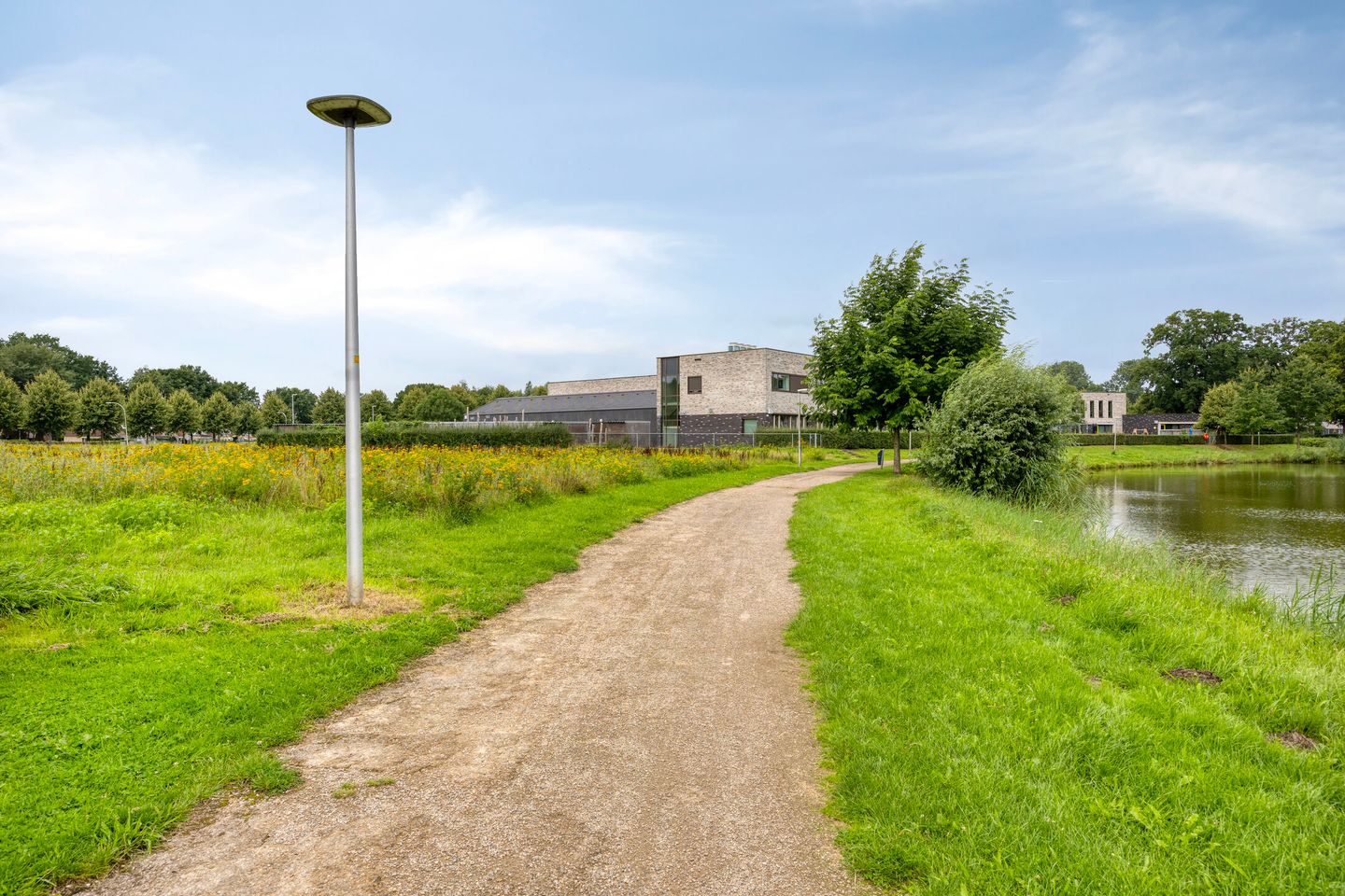 Photo 44 of F.C. Dondersstraat 7