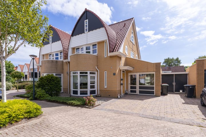 Foto 5 van Matissehof 77