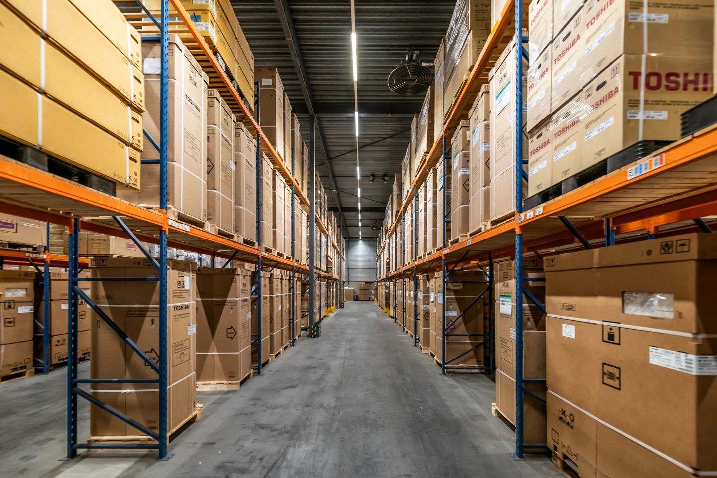 View photo 2 of Kolenbranderstraat 10