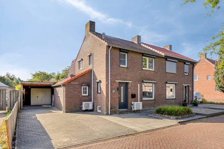 Photo 2 of Broekstraat 1