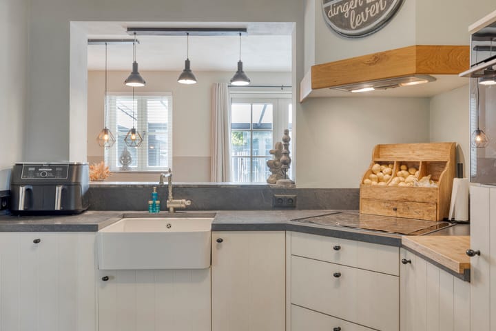 Photo 16 of Broekstraat 1