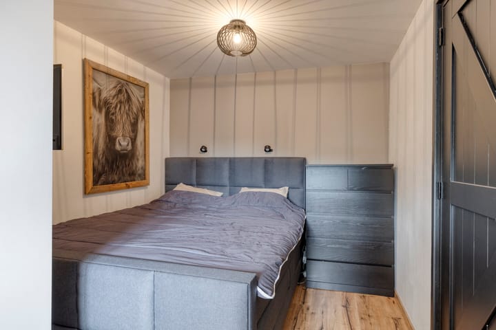 Photo 21 of Broekstraat 1