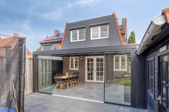 Photo 28 of Broekstraat 1