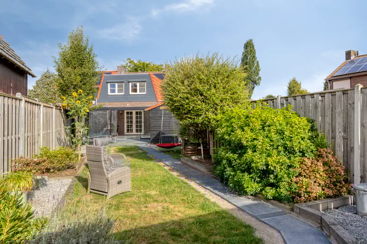 Photo 32 of Broekstraat 1