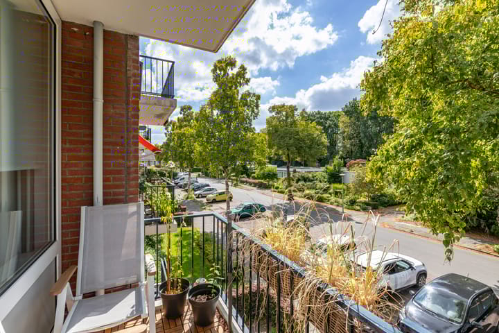 Photo 19 of Thorbeckelaan 128