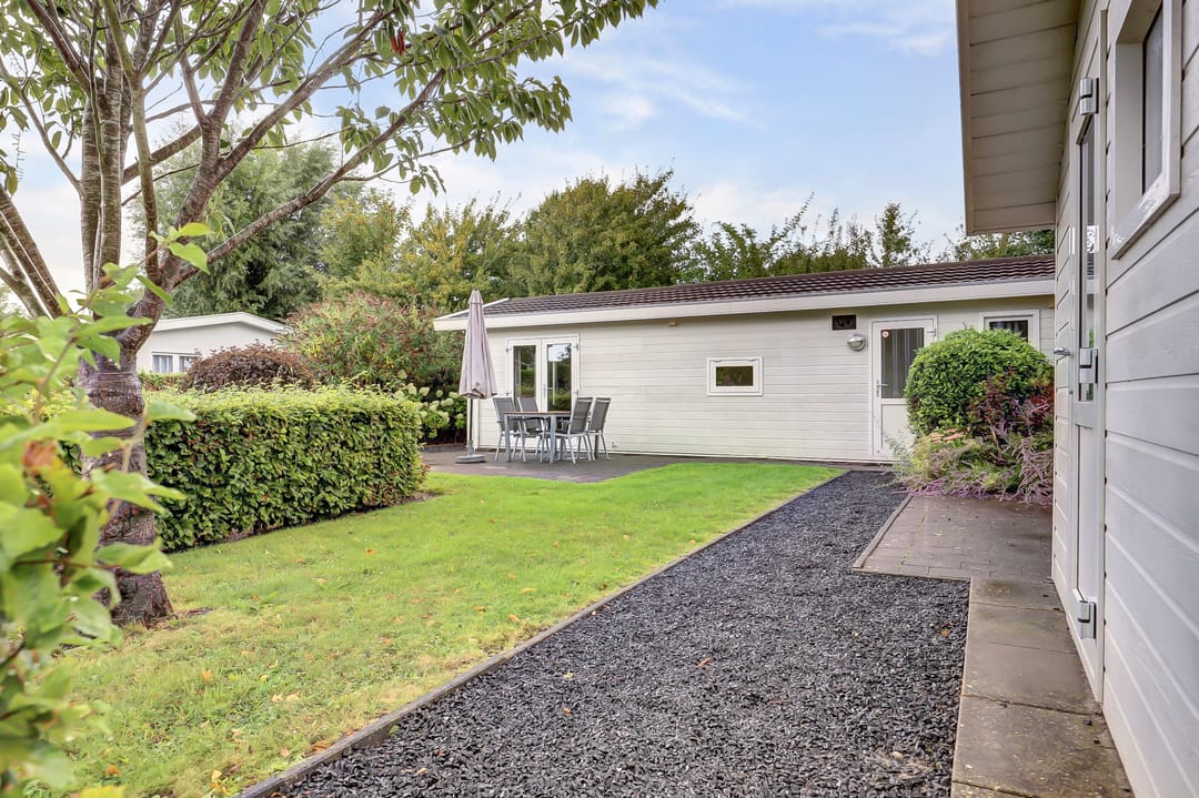 Photo 1 of Molengroet 1-648