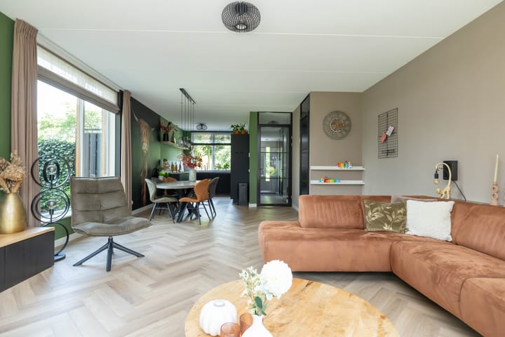 Photo 2 of Zuiderkruis 42-F