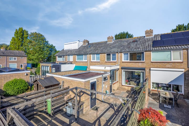 Photo 2 of Van Dam van Isseltstraat 5