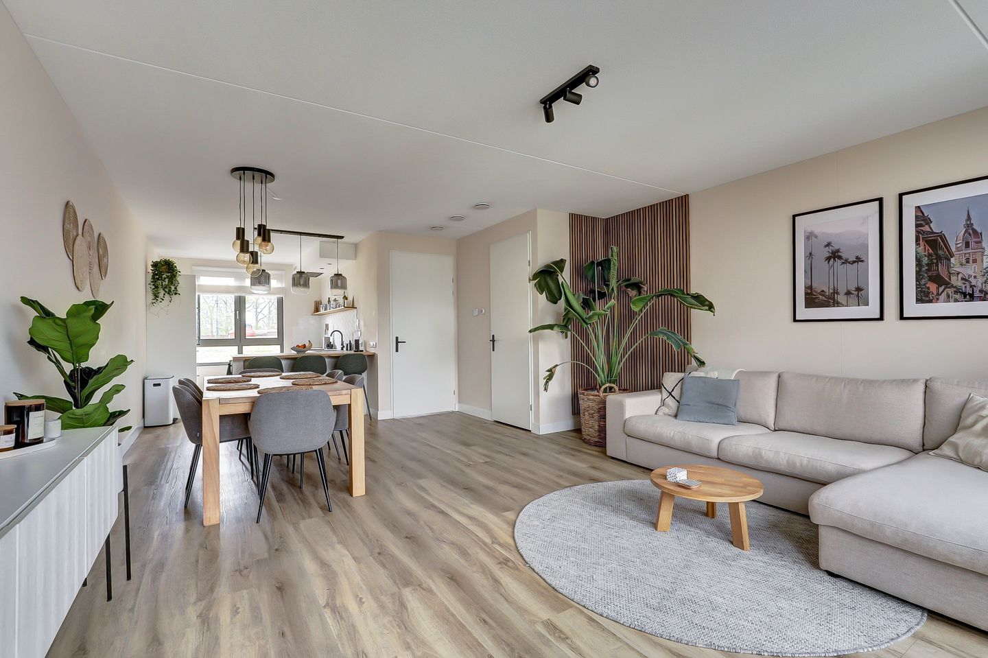 Photo 5 of Baronesstraat 25