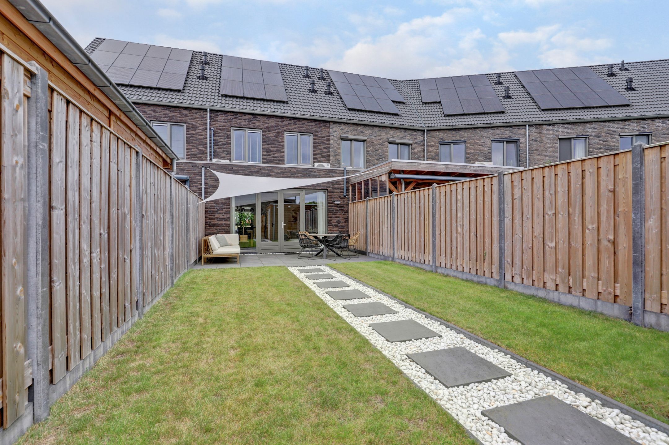 Photo 27 of Baronesstraat 25