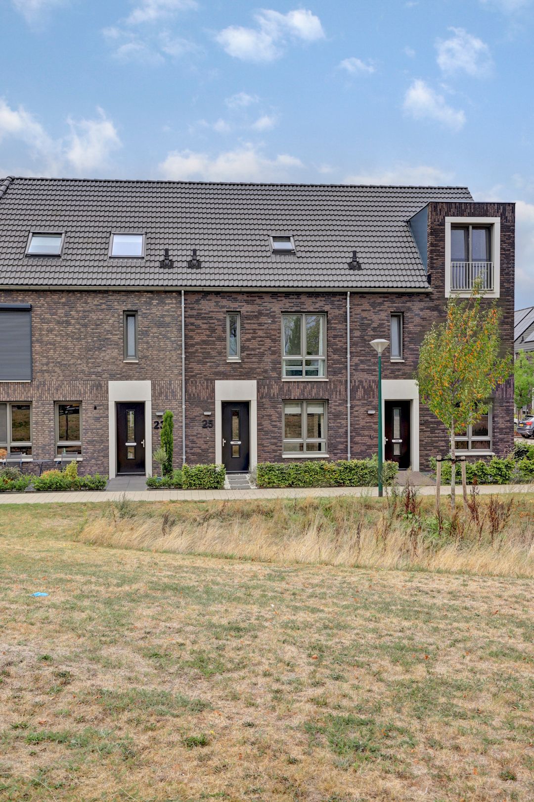 Photo 41 of Baronesstraat 25