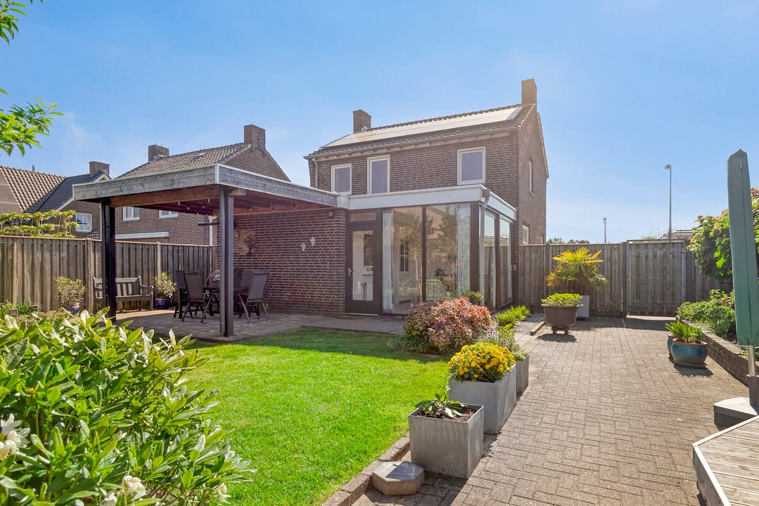 Foto 32 van Burgemeester Ponjéestraat 12