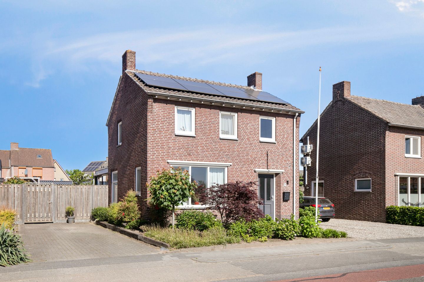 Foto 35 van Burgemeester Ponjéestraat 12