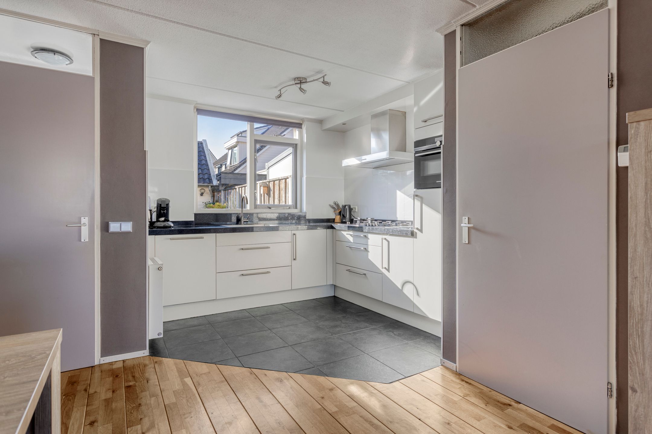 Foto 12 van Korenbloem 14