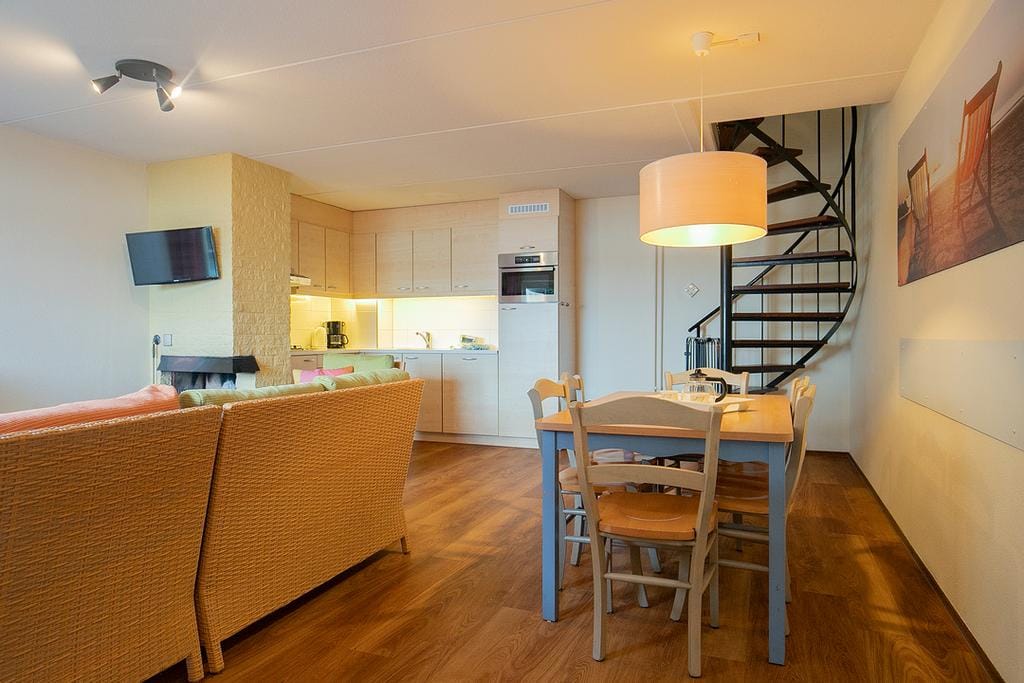 3-bedroom freehold villa in Ouddorp — photo 5 of 5