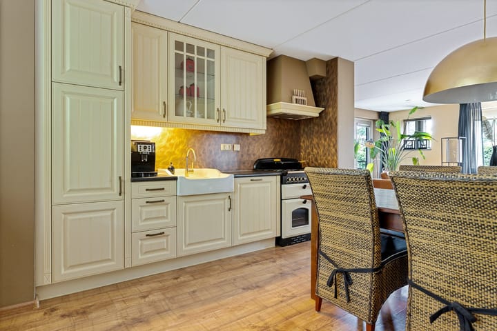 Foto 30 van Iepenlaan 9