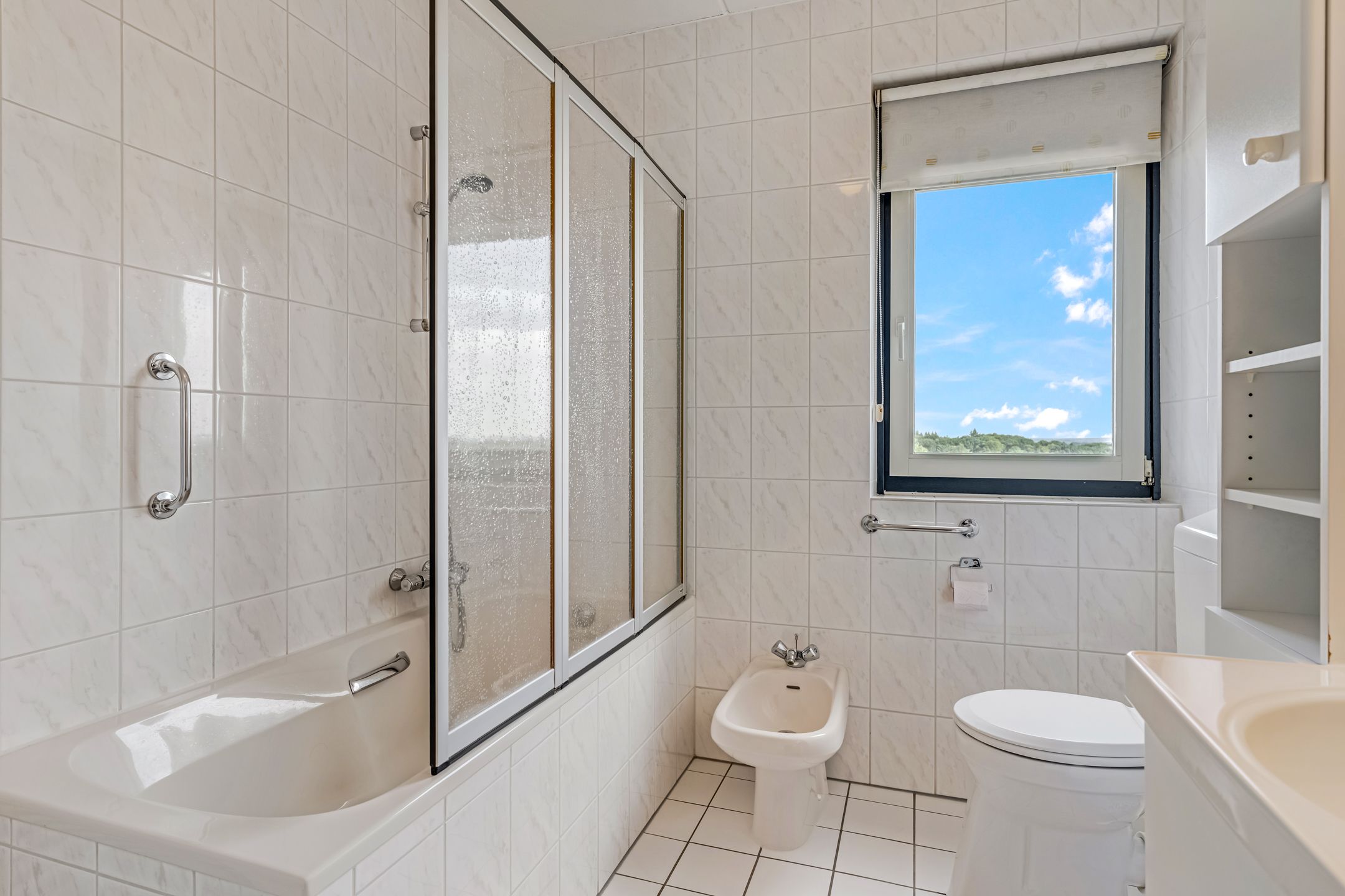 Photo 27 of Koerheuvelweg 3-C