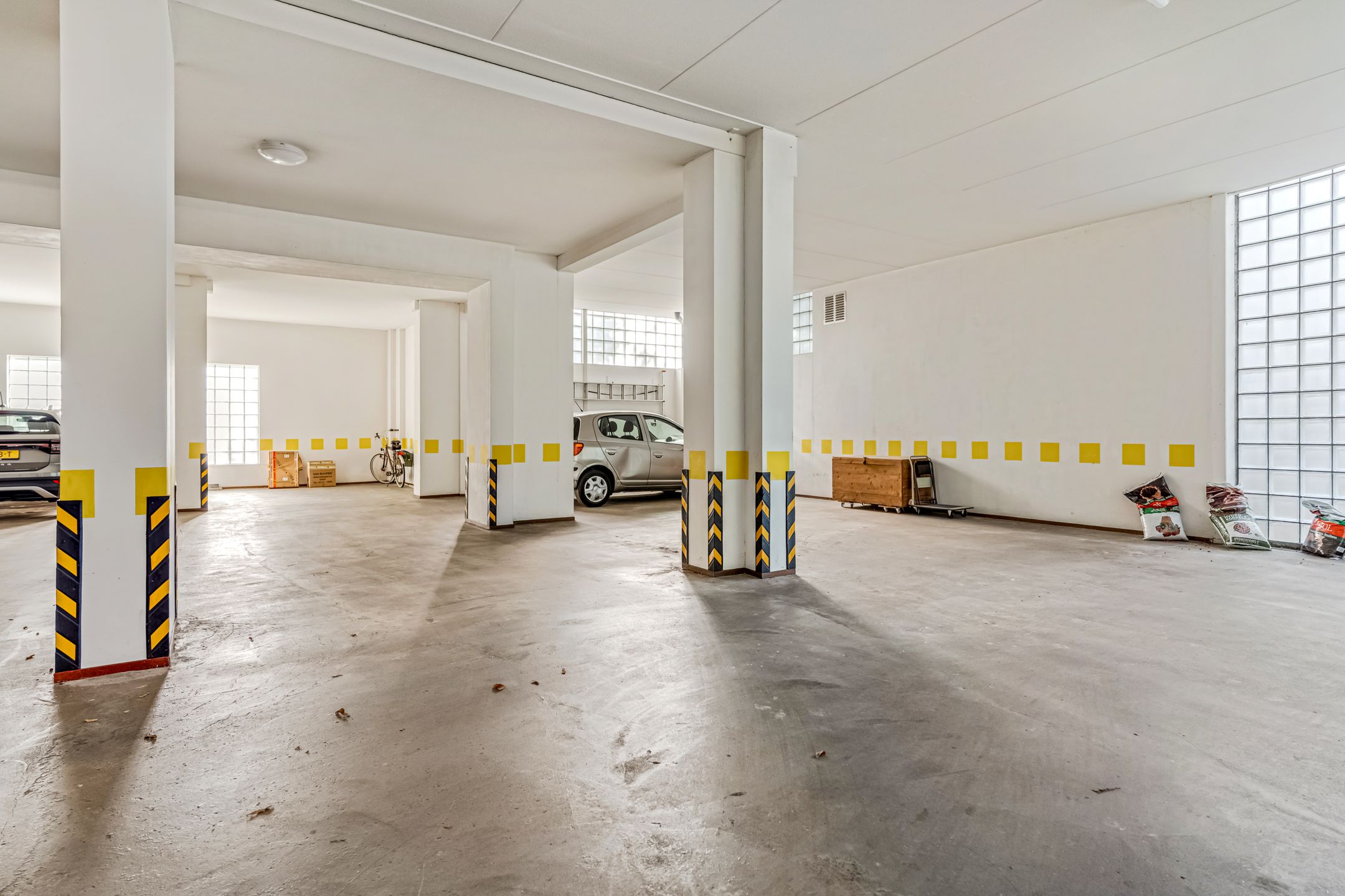 Photo 30 of Koerheuvelweg 3-C