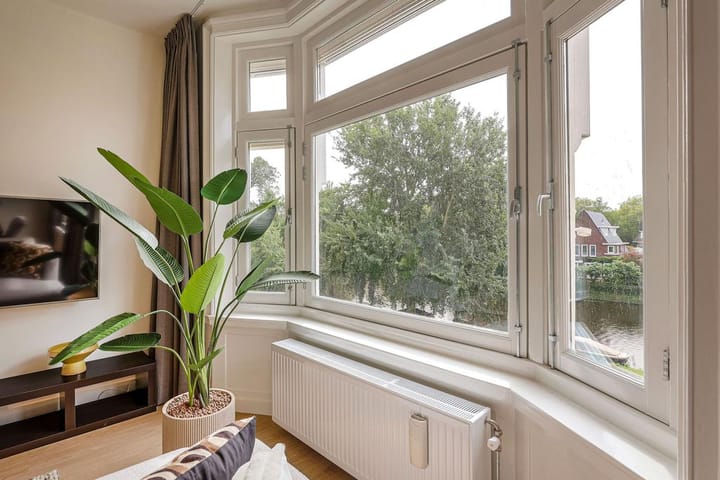 Photo 3 of Reijnier Vinkeleskade 65-2