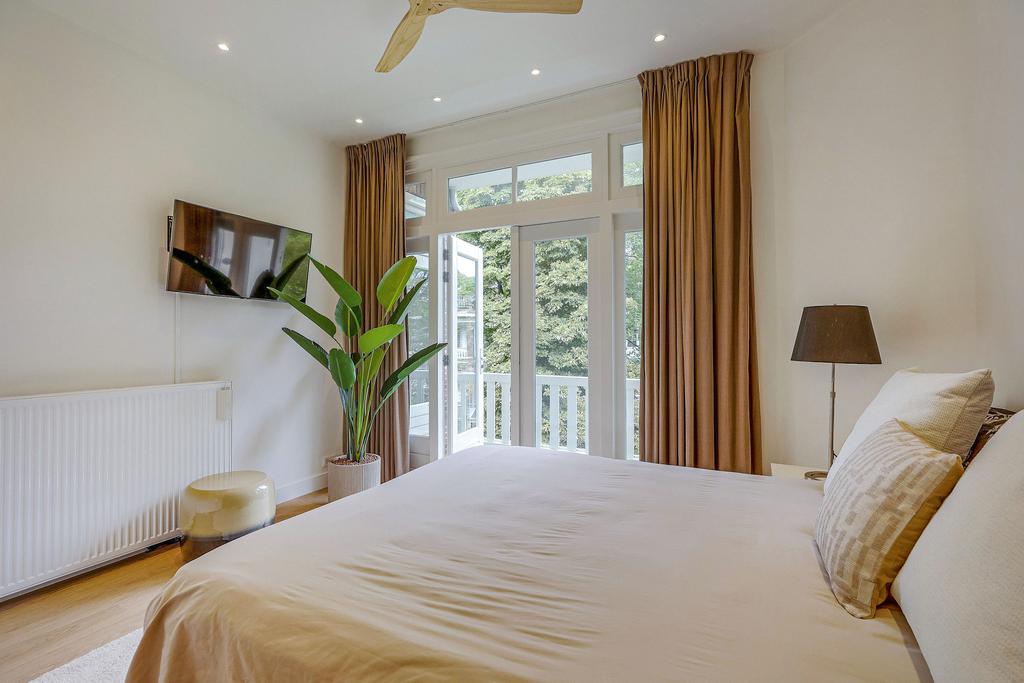 Photo 22 of Reijnier Vinkeleskade 65-2