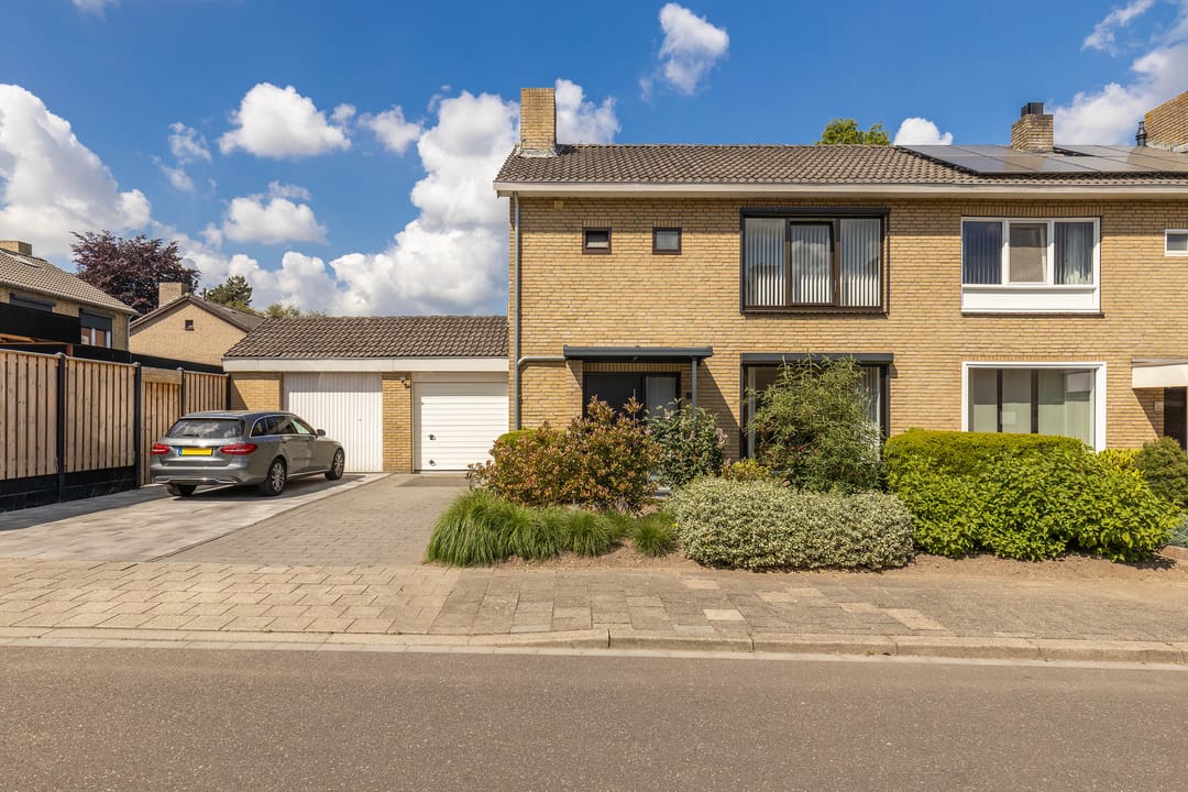 Foto 7 van Burg. Lünenschlossstraat 11