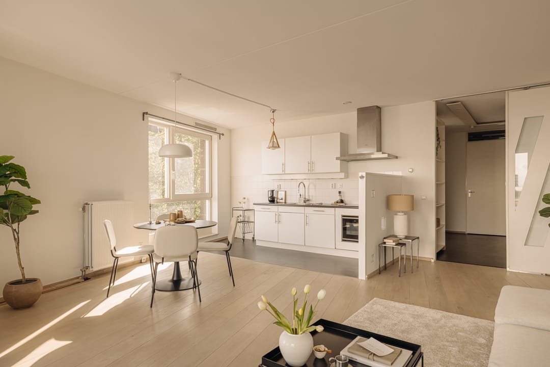 Photo 2 of Cas Oorthuyskade 298