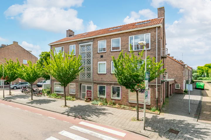 Photo 2 of Arent Krijtsstraat 29-II