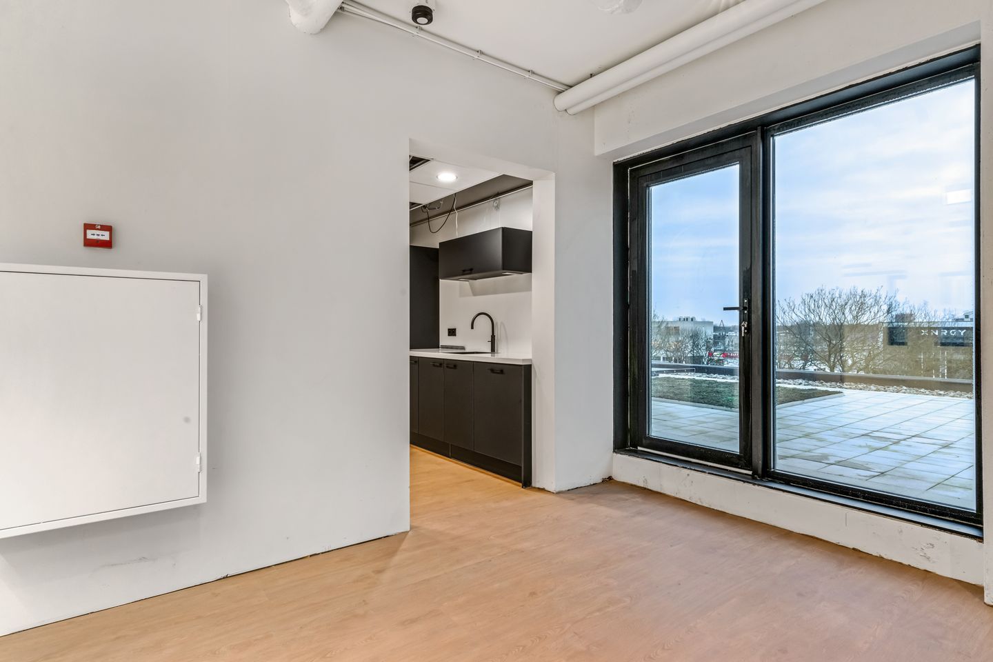 View photo 4 of Van der Madeweg 20