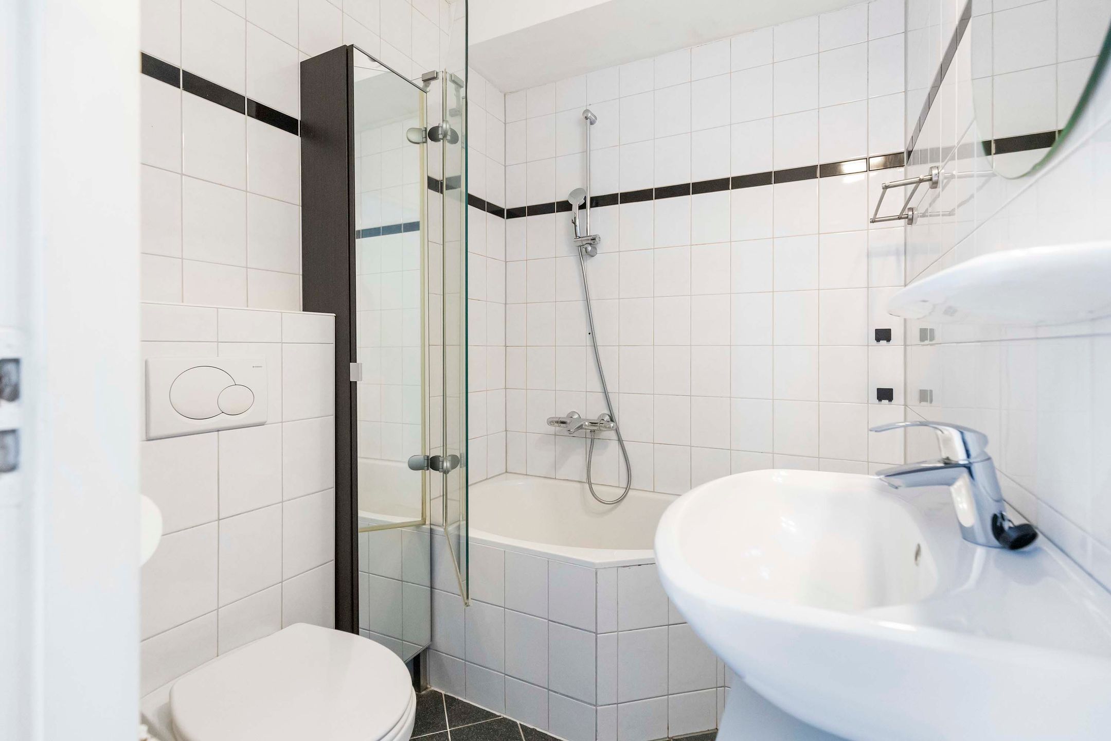 Photo 21 of Kalmoesstraat 83