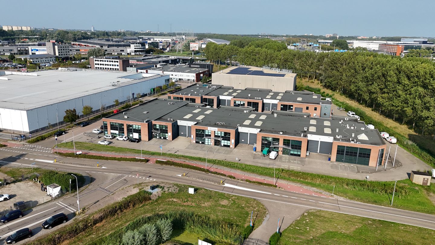 Bekijk foto 2 van Zeemanstraat 69