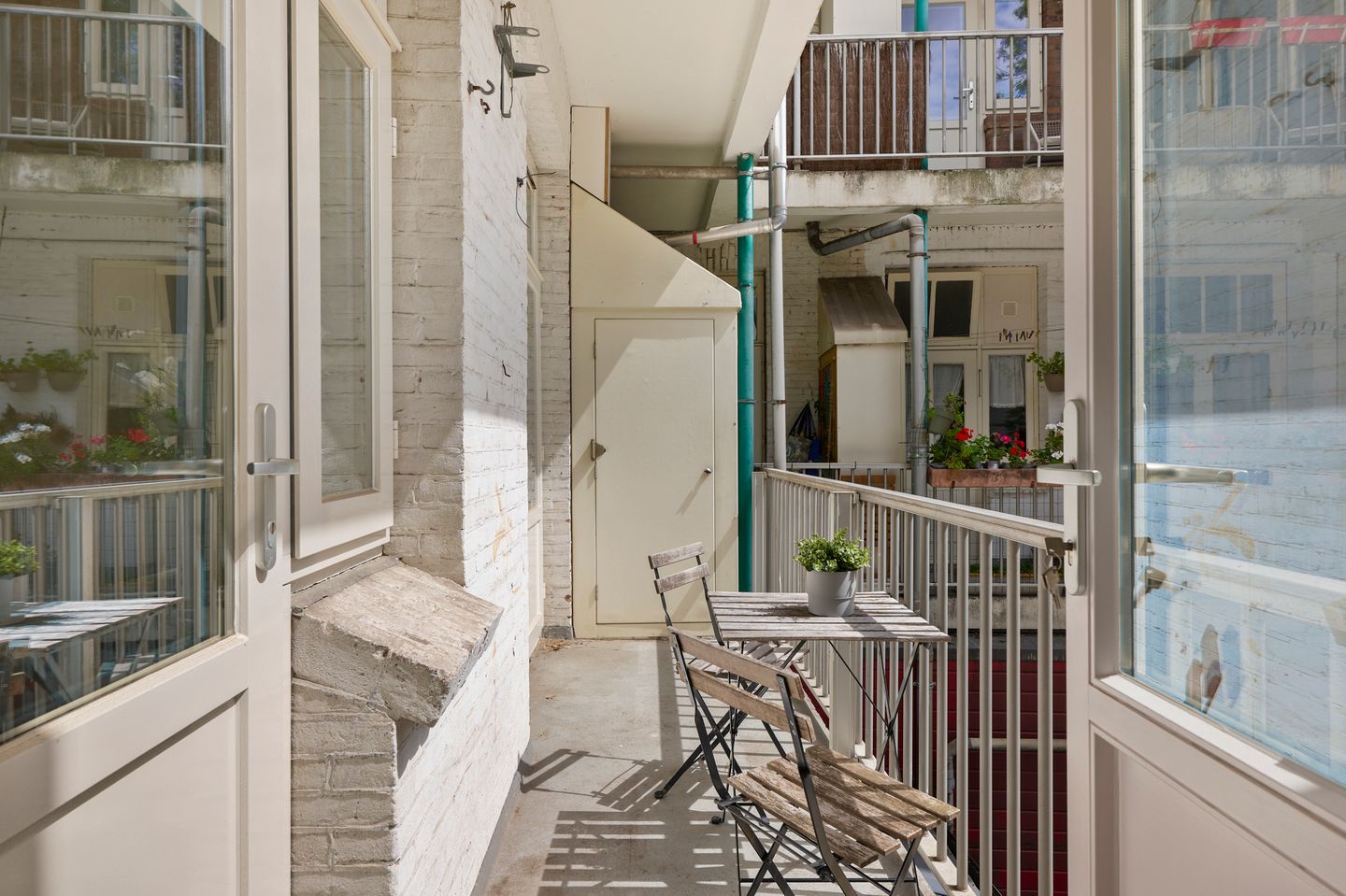 Foto 19 van Admiraal De Ruijterweg 81-1