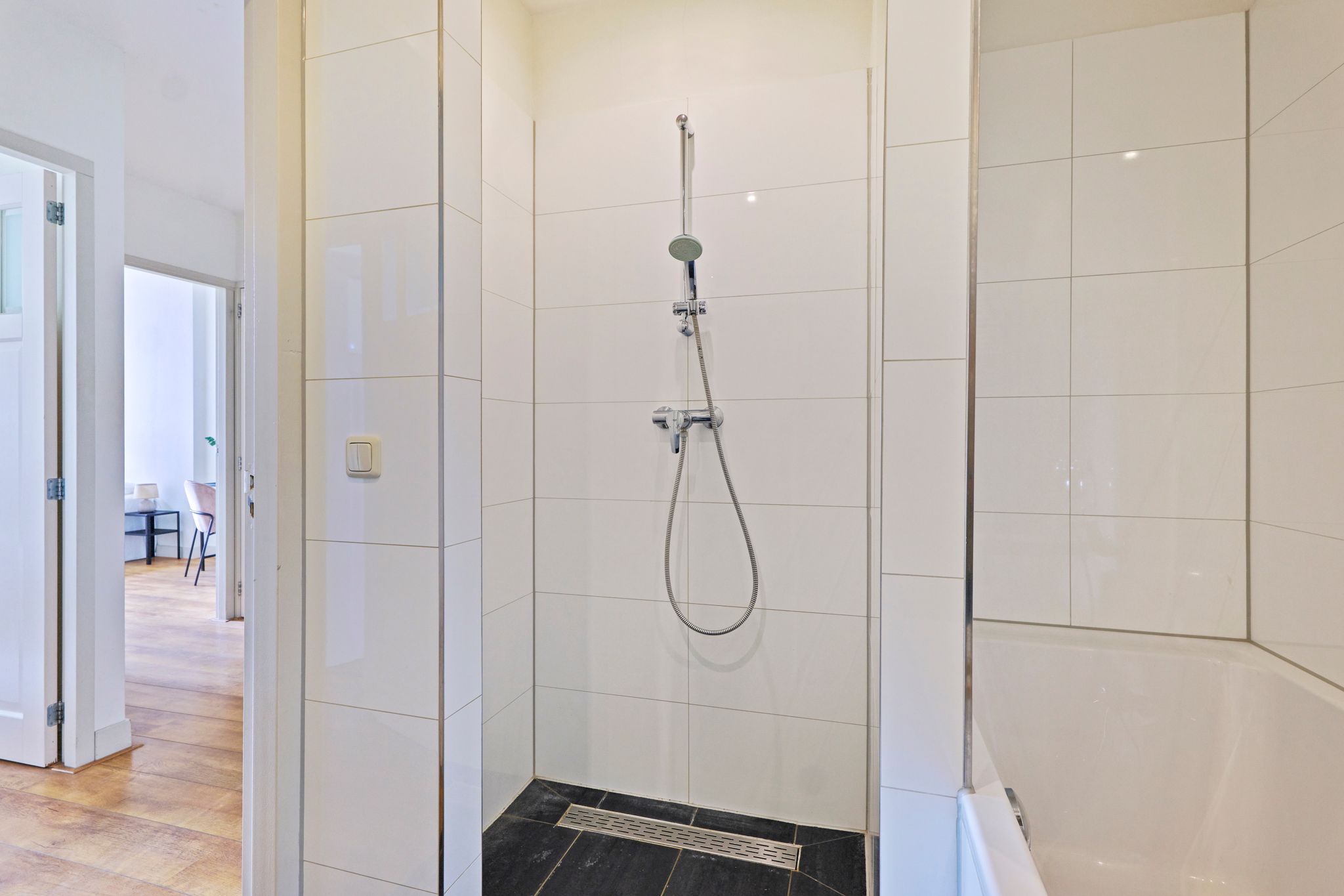 Foto 24 van Admiraal De Ruijterweg 81-1