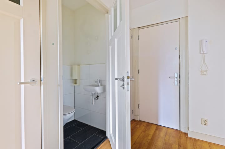 Foto 25 van Admiraal De Ruijterweg 81-1