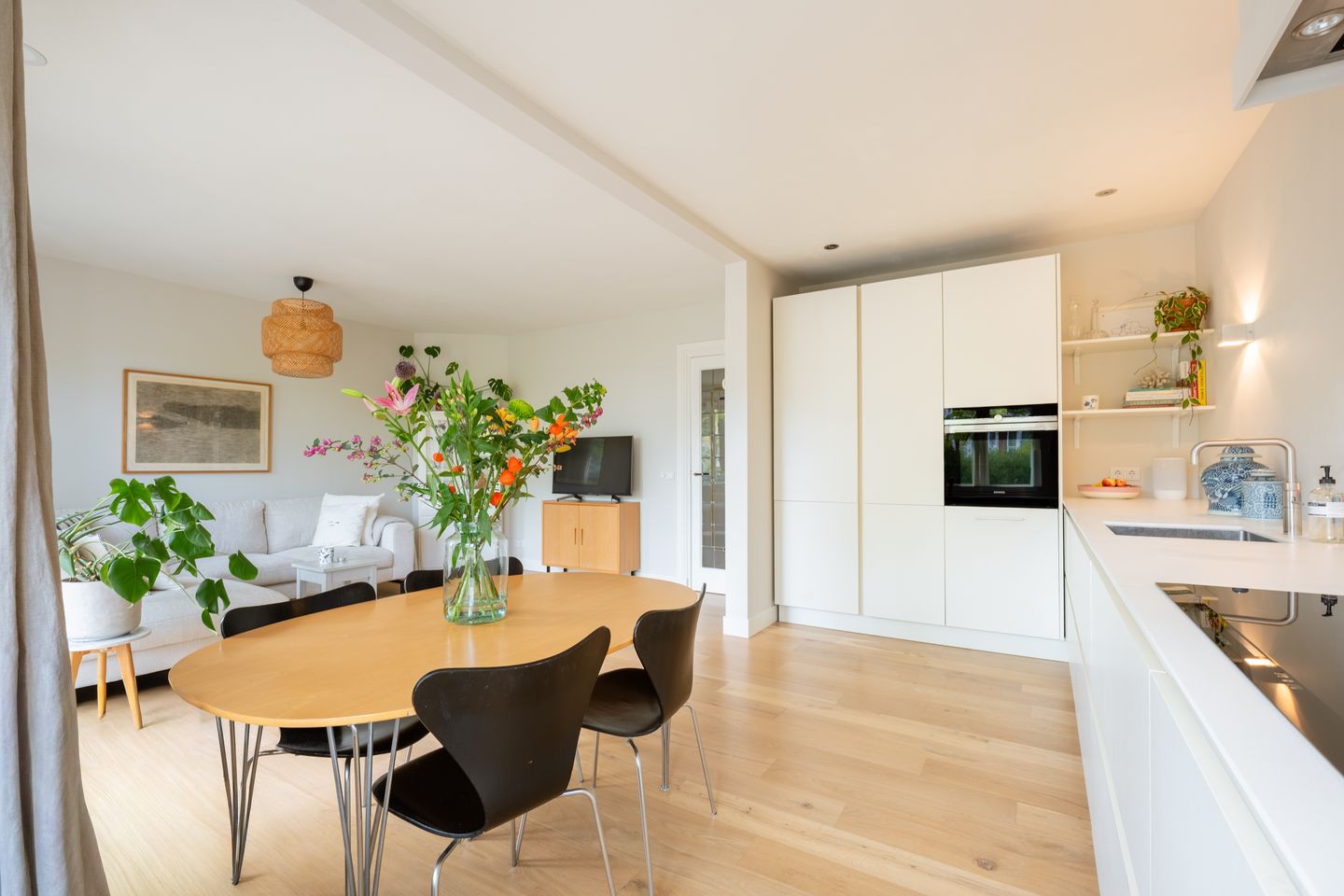 Foto 10 van Linnaeusparkweg 238-1