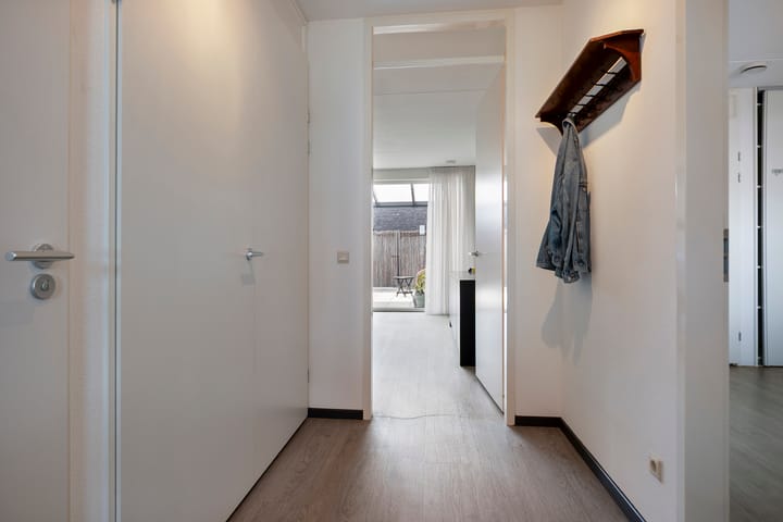 Foto 4 van De Veilingmeester 13