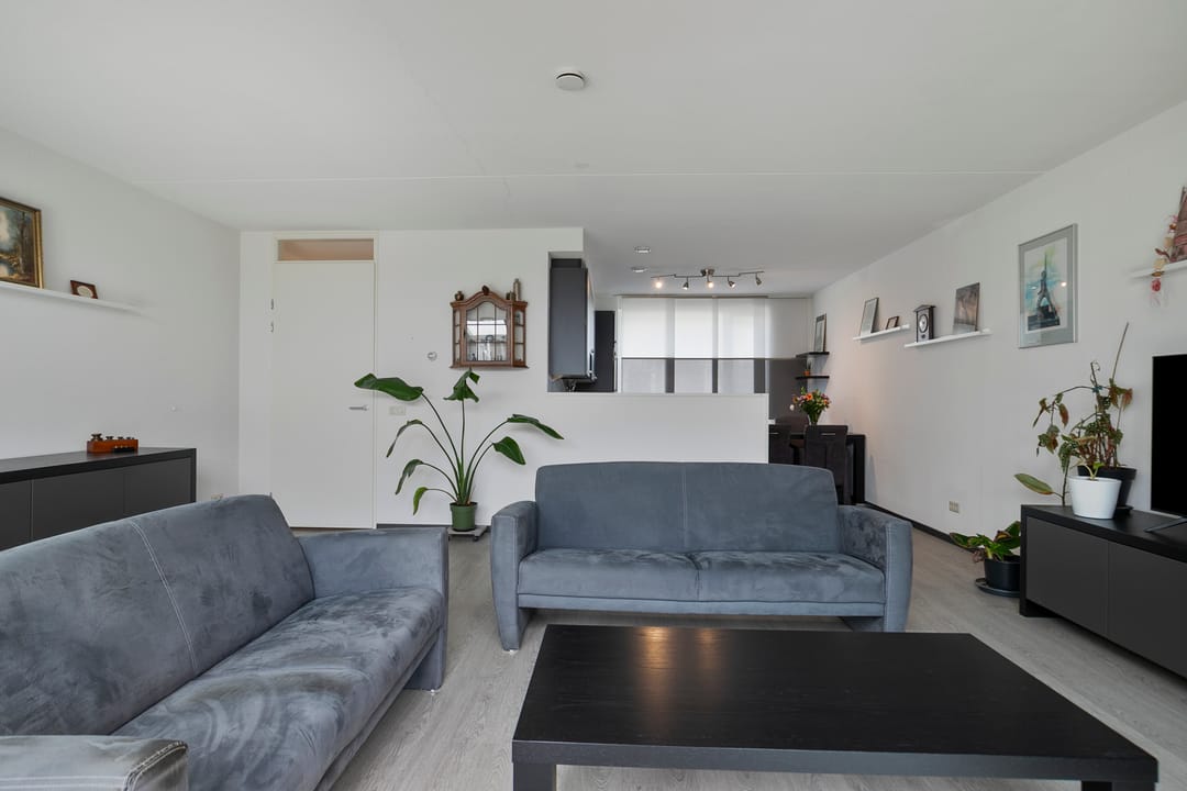 Foto 8 van De Veilingmeester 13