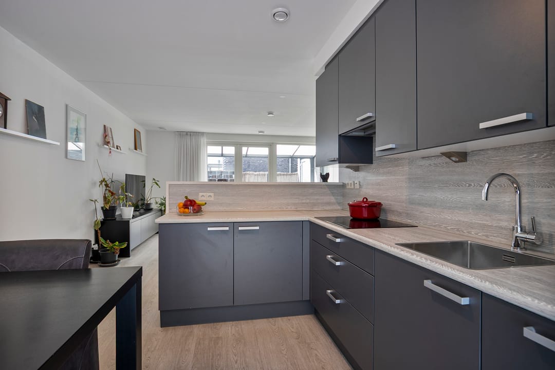 Foto 11 van De Veilingmeester 13