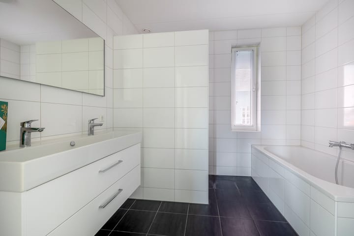 Foto 28 van Rinze Wibbelinkstraat 86