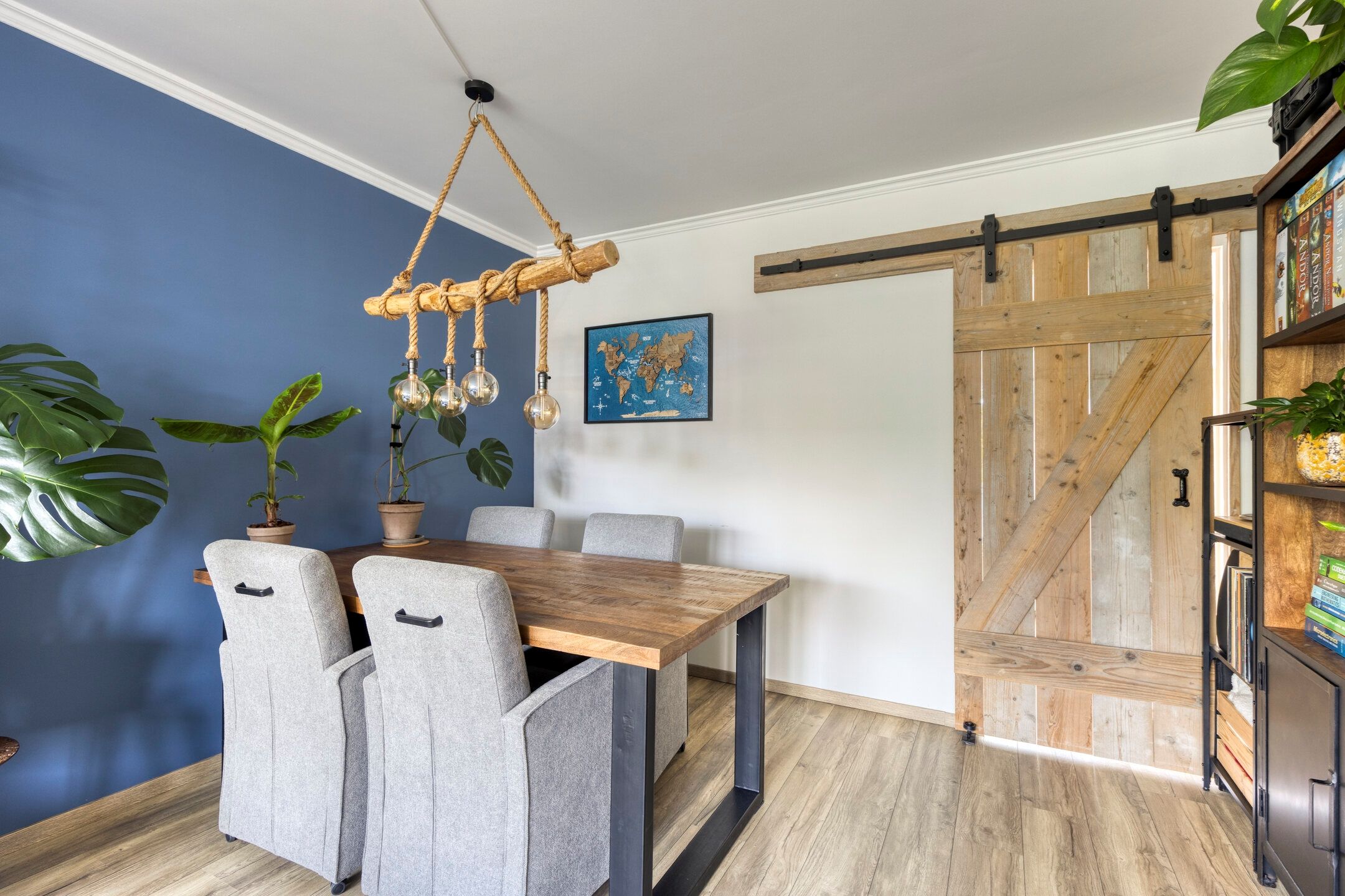 Foto 12 van Dahliastraat 256